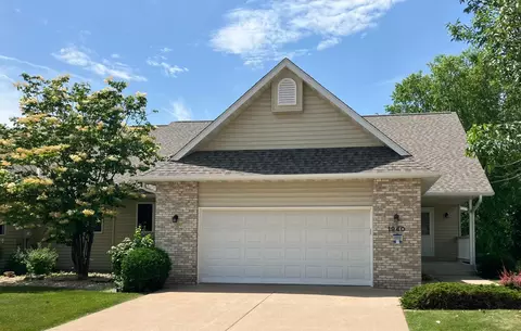 1940 Cherry St, Red Wing, MN 55066