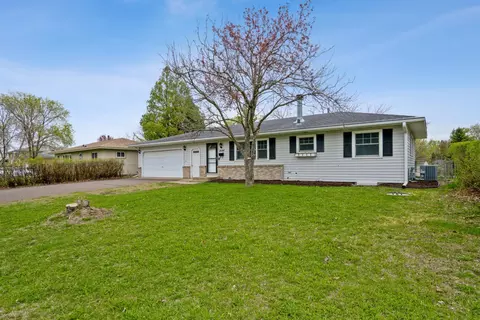 4044 71st St E, Inver Grove Heights, MN 55076
