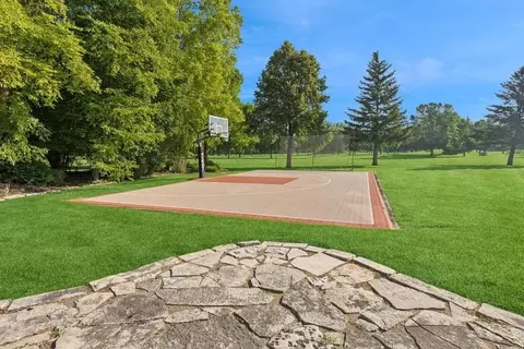 206 Fairway Cir, Glencoe, MN 55336