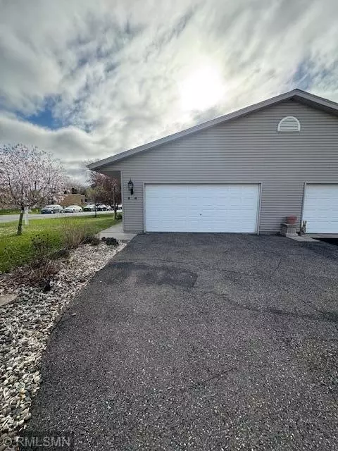 101 Farm St #A, Hastings, MN 55033