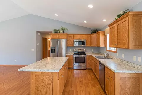 10098 Pin Oak Ln, Brainerd, MN 56401 photo 4