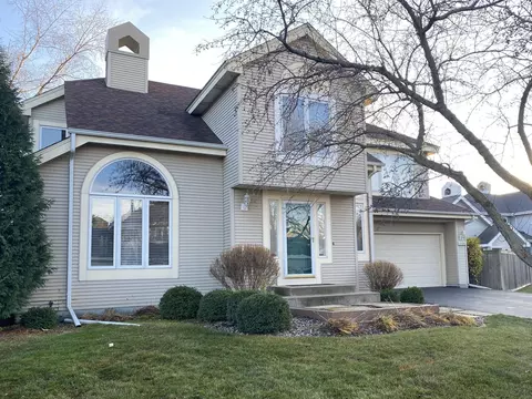 15735 16th Pl N, Plymouth, MN 55447