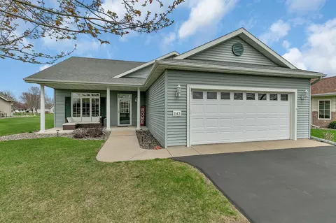 1143 Willow Pond Dr, Waite Park, MN 56387
