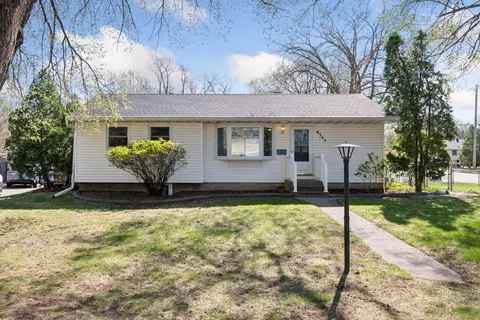 8345 13th Ave S, Bloomington, MN 55425