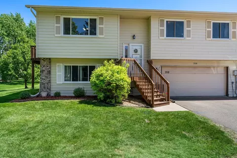 759 Belland Ave, Vadnais Heights, MN 55127