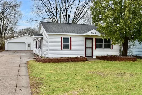 3945 W 4th St, Goodview, MN 55987