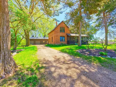 23838 Zion Ave, Winsted, MN 55395