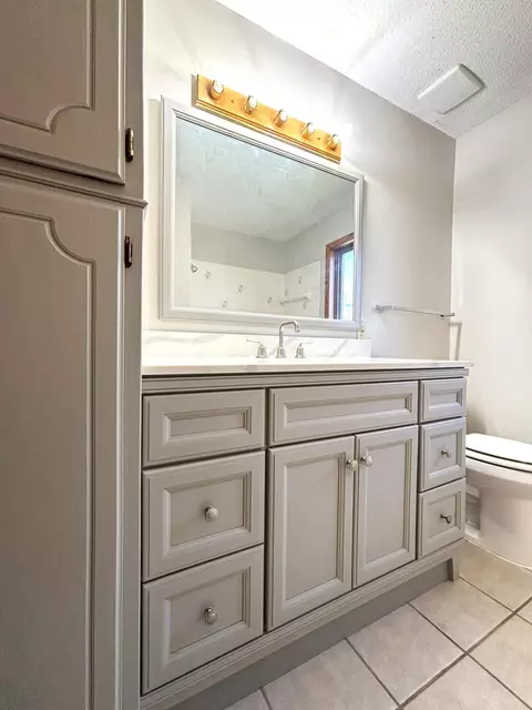 Bath - 205 24th Ave N, Saint Cloud, MN 56303 photo 1 of 2