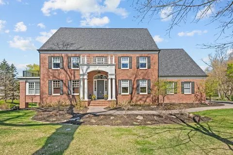 8766 Sherwood Blf, Eden Prairie, MN 55347