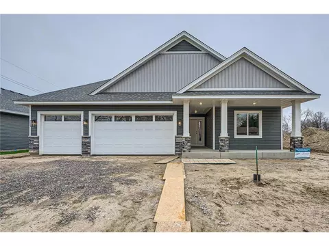 6488 Goodwin, Wyoming, MN 55092