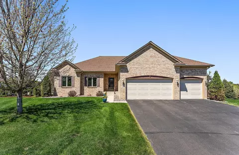 111 Dunberry Pass, Hudson, WI 54016