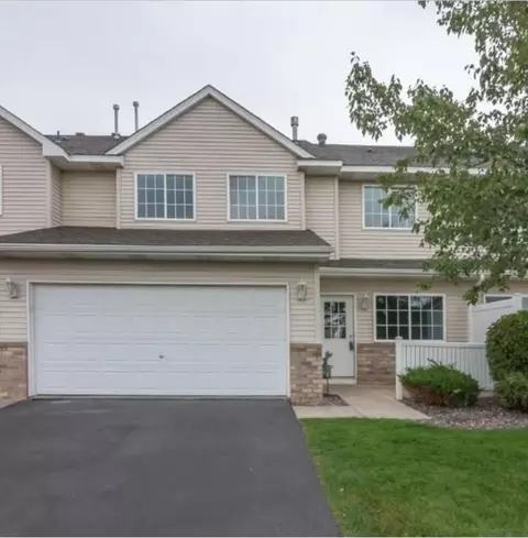 8979 92nd St S, Cottage Grove, MN 55016