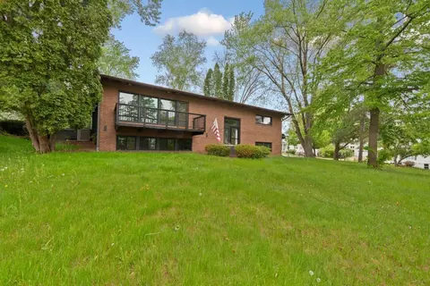 6340 Peacan Ave N, Oak Park Heights, MN 55082