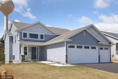 1880 Christy Dr, Carver, MN 55315