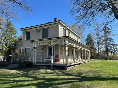 807 Vermillion St, Hastings, MN 55033