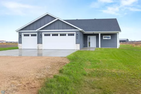 603 Blaine St N, Colfax, ND 58018