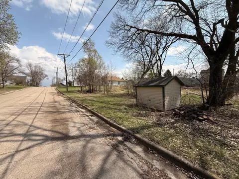 249 N Nelson St, Appleton, MN 56208 photo 2