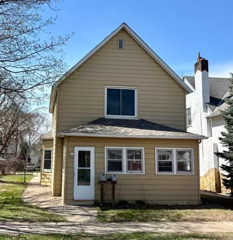 618 3rd Ave S, South Saint Paul, MN 55075