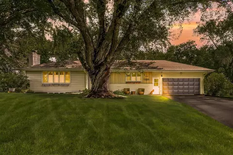 92 Glendale Dr, Long Lake, MN 55356