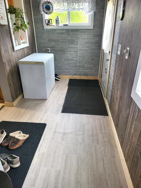 Entry Way - 470 Chilgren Ave, Williams, MN 56686 photo 2 of 2
