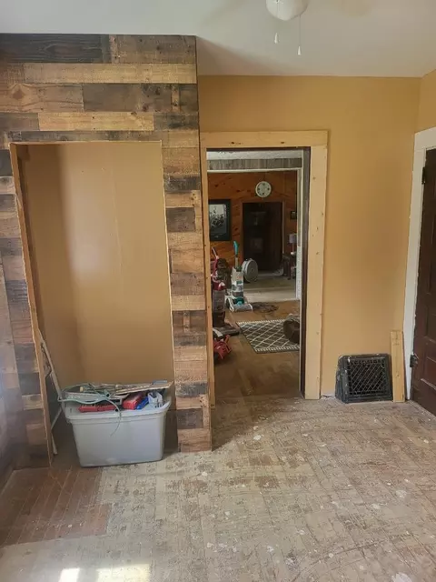 Entry Way - 470 Chilgren Ave, Williams, MN 56686 photo 1 of 2