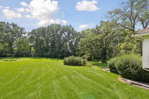 Exterior - 5325 Saddle Ridge Trl, Maple Plain, MN 55359 photo 9 of 9