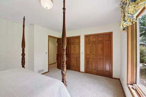 Bedroom - 5325 Saddle Ridge Trl, Maple Plain, MN 55359 photo 6 of 6