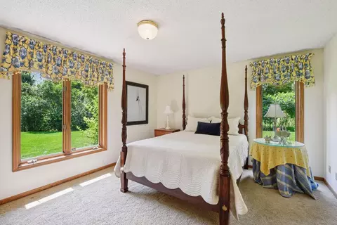 Bedroom - 5325 Saddle Ridge Trl, Maple Plain, MN 55359 photo 5 of 6
