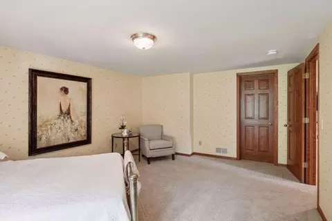 Bedroom - 5325 Saddle Ridge Trl, Maple Plain, MN 55359 photo 4 of 6