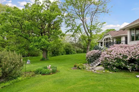 Exterior - 5325 Saddle Ridge Trl, Maple Plain, MN 55359 photo 7 of 9