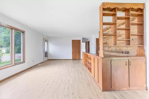 Living - 801 3rd Ave NE, Brainerd, MN 56401 photo 2 of 4