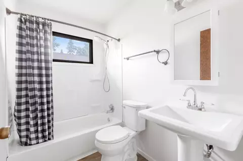 Bath - 801 3rd Ave NE, Brainerd, MN 56401 photo 1 of 2