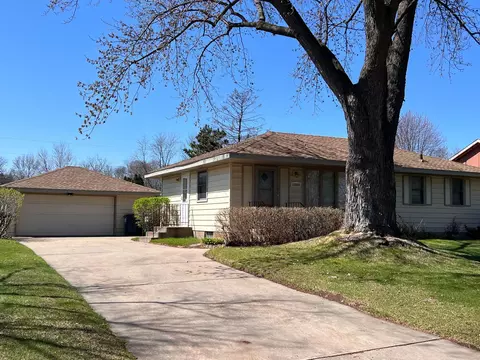 10568 Quincy Blvd NE, Blaine, MN 55434