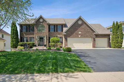 21165 Isotope Trl, Lakeville, MN 55044