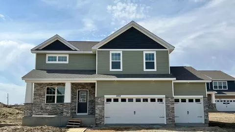 2452 Marsh View Ct, Shakopee, MN 55379