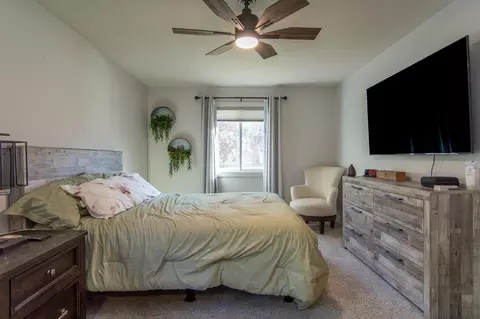 Bedroom - 5360 Marohn Rd, Baxter, MN 56425 photo 2 of 8