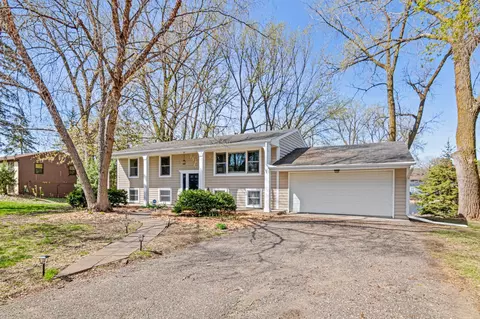 1615 Merrimac Ln N, Plymouth, MN 55447