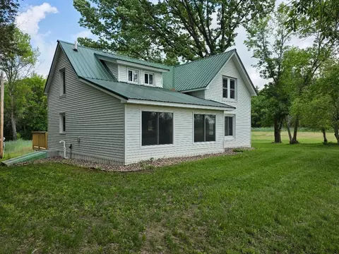 166 95th St, Deer Park, WI 54007