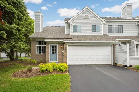 538 Lovell Ave #1, Roseville, MN 55113