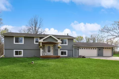 9531 Fox Valley Dr, Corcoran, MN 55340