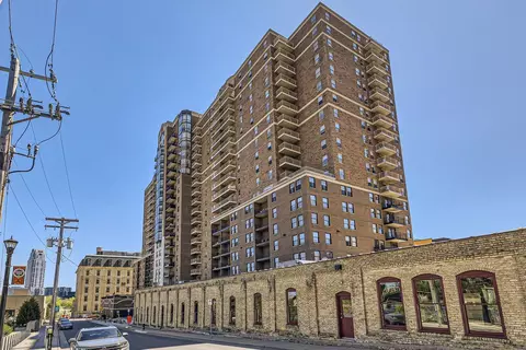 401 S 1st St #414, Minneapolis, MN 55401