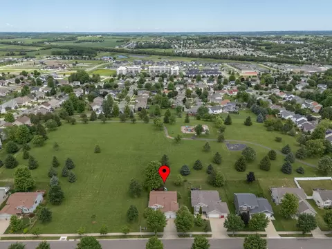 5309 51st St NW, Rochester, MN 55901