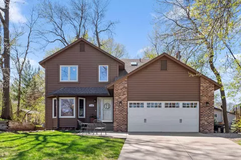 17189 Grenadier Ave, Lakeville, MN 55044