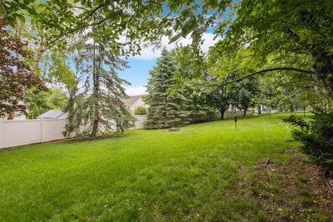 4681 Stratford Ln, Eagan, MN 55123 photo 35
