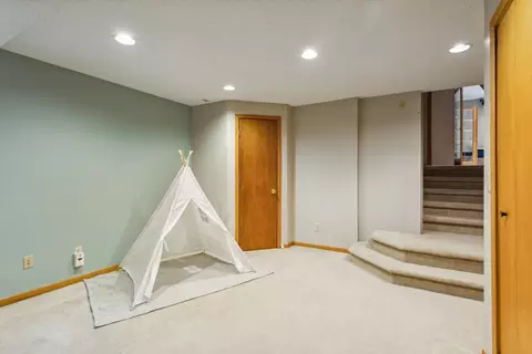 4681 Stratford Ln, Eagan, MN 55123 photo 30