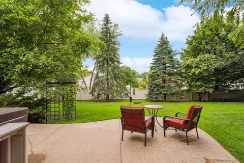 4681 Stratford Ln, Eagan, MN 55123 photo 34