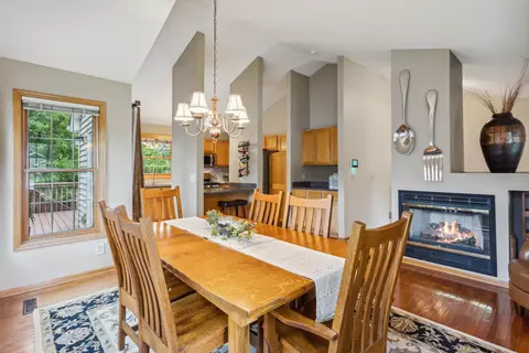 4681 Stratford Ln, Eagan, MN 55123 photo 8