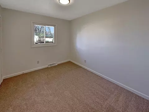 314 Belle Aire Dr, Champlin, MN 55316 photo 5