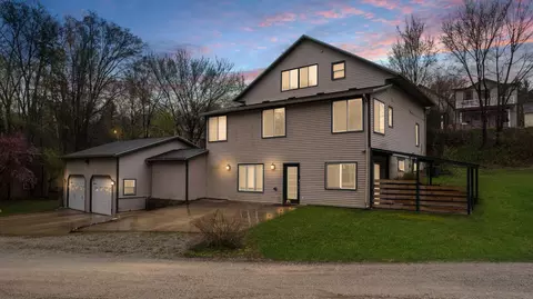 302 Coffee St E, Lanesboro, MN 55949