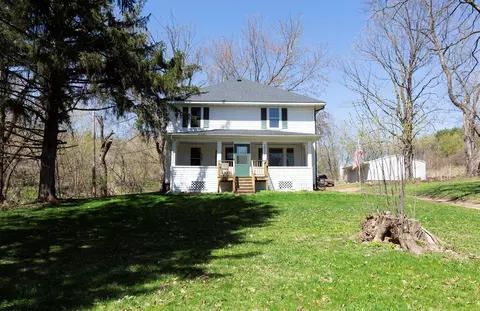1725 Meadow Hill Dr, Menomonie, WI 54751